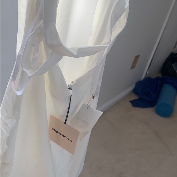 REVOLVE superdown white Elsa one shoulder XS - Picture 3 of 5